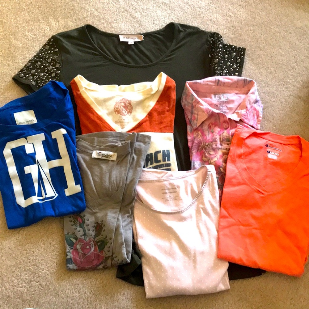 Lot of 7 cute tops Philosophy Gilly hicks GO lol.